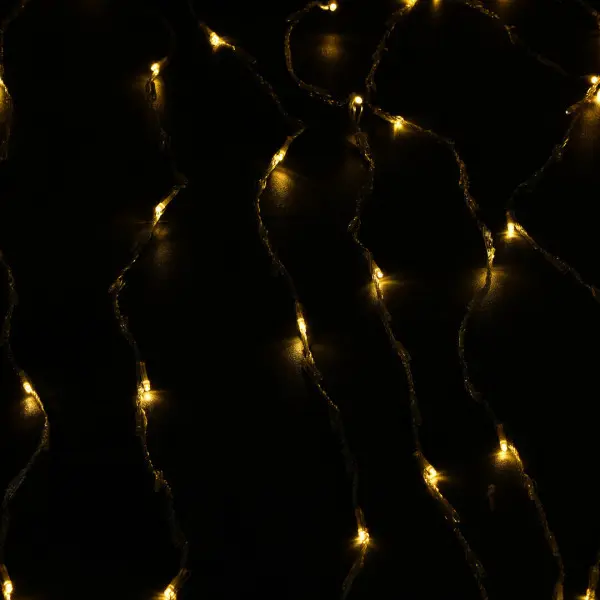 Декоративне світло як елемент інтер’єру: бюджетні рішення для затишку