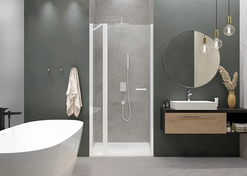 Как визуально расширить маленькую ванную комнату с помощью стекла