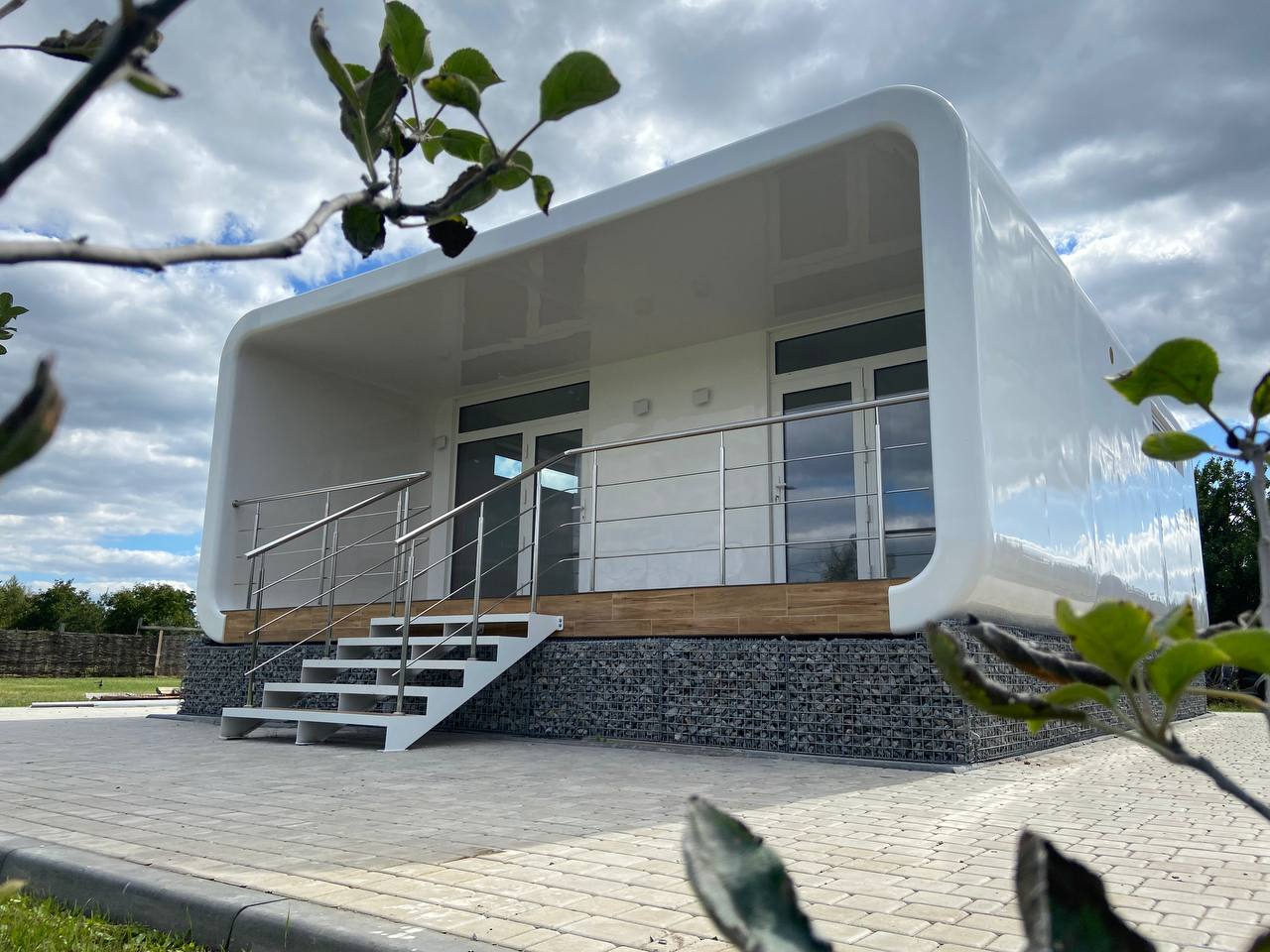 Склопластик у сучасному виробництві: властивості, технологія та сфери застосування