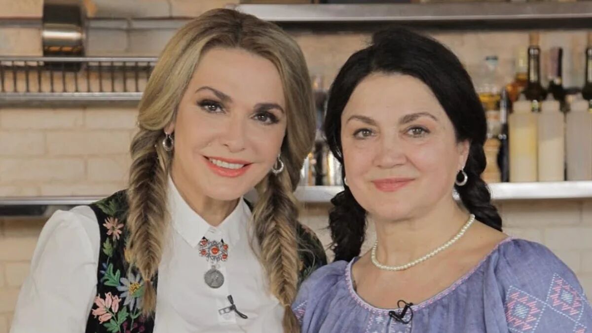 Наталія розчулила мережу зворушливим дитячим фото на честь ювілею Ольги Сумської