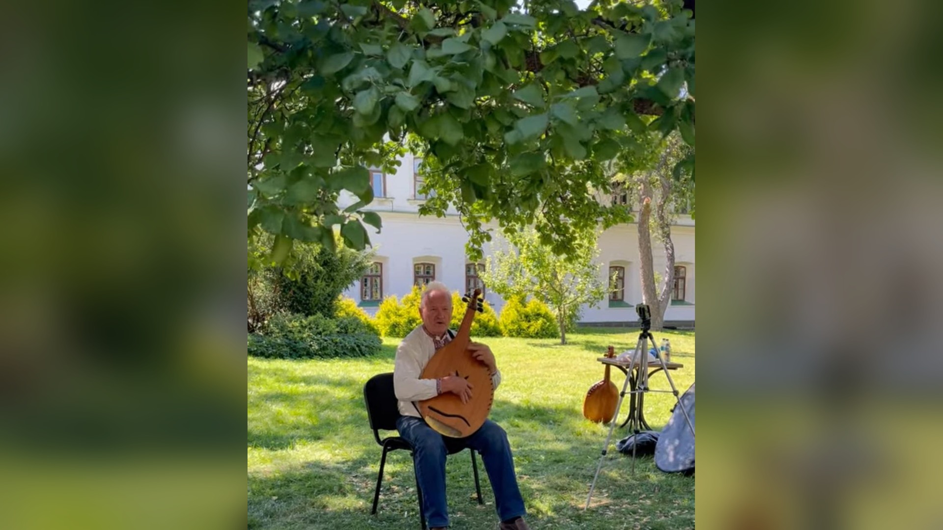 Дев’ять кобзарів виступили в саду Софії Київської на фестивалі Bouquet – Новини Києва – Головні події міста сьогодні
