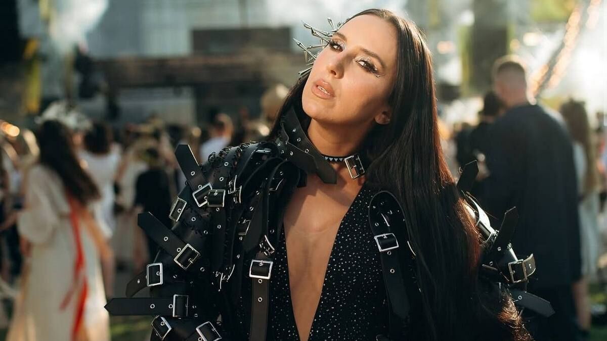 Джамала дебютно заспівала разом з дітьми під час виступу на Global Teacher Prize Ukraine 2026